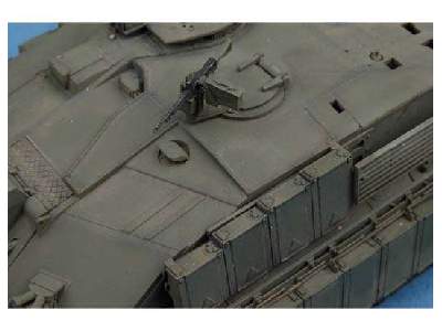 British Challenger 2 with Anti-Heat Fence - image 3