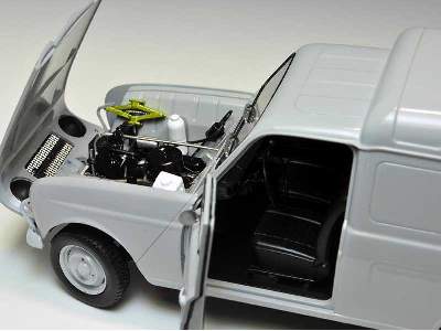 Renault 4 Fourgonnette  - image 4