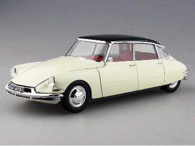 Citroen DS19 - image 4