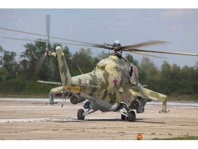 Mil Mi-24P Russian Aerospace Forces attack helicopter - image 6