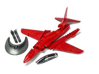 QUICK BUILD RAF Red Arrows Hawk - image 5