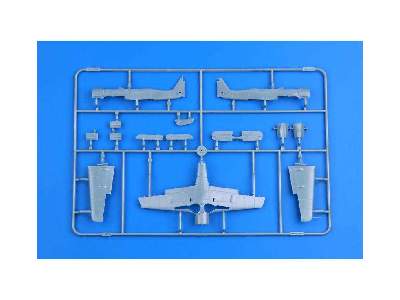 Fw 190A-8 w/  universal wings 1/72 - image 3