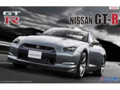 Nissan GT-R R35 - image 1