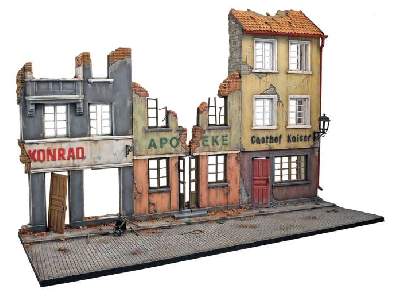 Diorama - German Street - image 1
