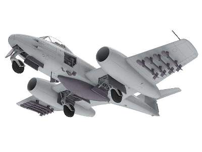Gloster Meteor F8 - Korean War - image 6