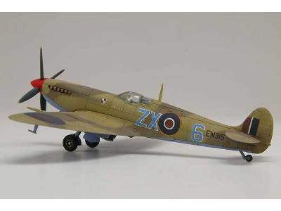 Supermarine Spitfire MKIXc - image 3