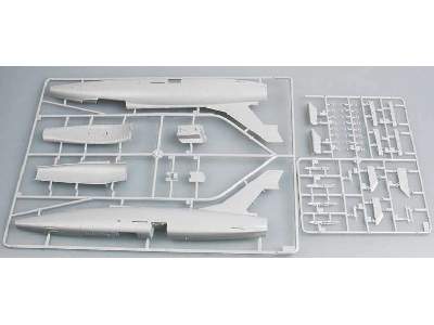 F-100D Super Sabre figther - image 3
