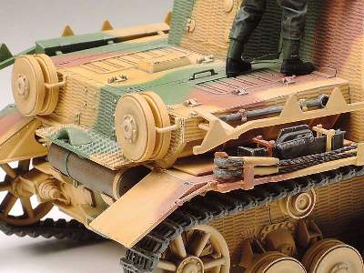 German Assault Tank IV - Brummbar Late Production - image 8