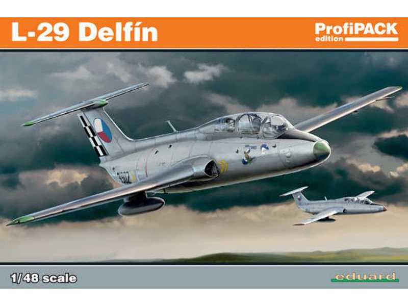 L-29 Delfín 1/48 - image 1