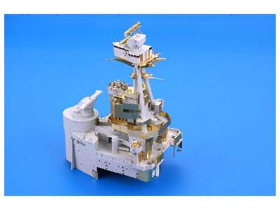 HMS Hood part II 1/200 - Trumpeter - image 46