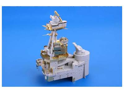 HMS Hood part II 1/200 - Trumpeter - image 47