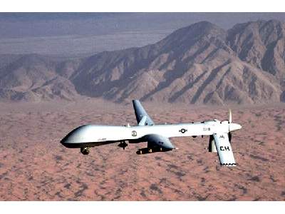 MQ-1B Predator drone - image 1