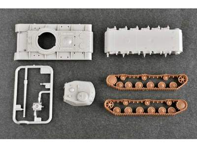 Soviet KV-85 Heavy Tank - image 5