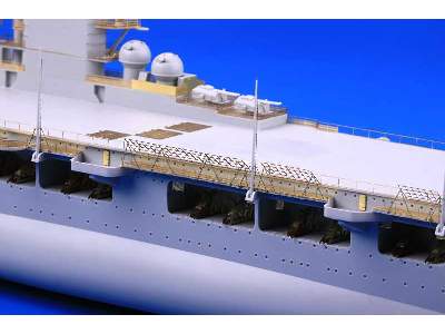 DKM Graf Zeppelin railings & nets  pt.4 1/350 - Trumpeter - image 19