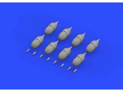 FAB 100 Soviet WWII bombs 1/48 - image 6