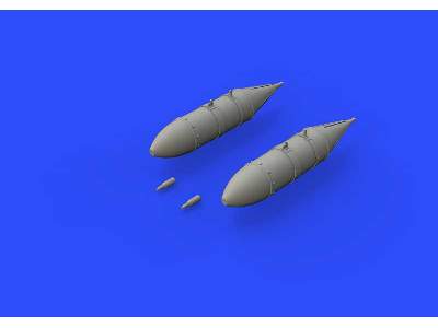 FAB 250 Soviet WWII bombs 1/48 - image 7