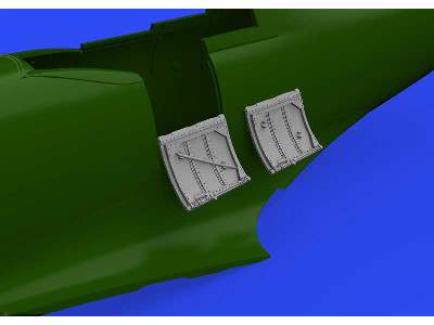 Spitfire Mk. VIII / IX cockpit door 1/48 - Eduard - image 3