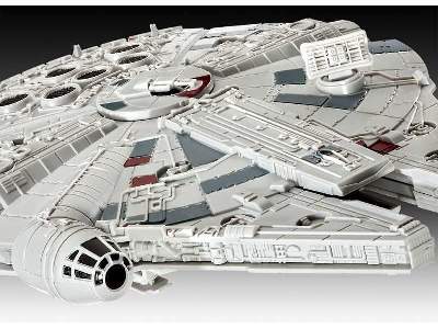 Build & Play  Millennium Falcon - image 11