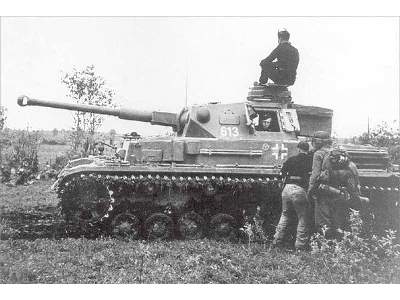 Sd.Kfz. 161 Pz.Kpfw. Iv Ausf. F/F2/G Nr 5 - Waldemar Trojca - image 7