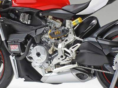 Ducati 1199 Panigale S Tricolore - image 4