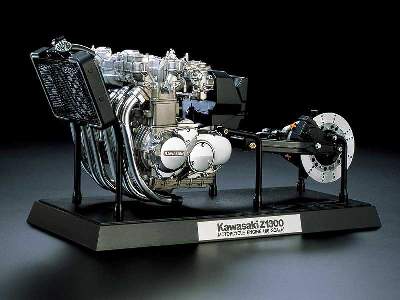 Kawasaki Z1300 Motorcycle Engine - image 1