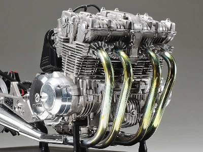 Honda CB750F Motorcycle Engine - image 3