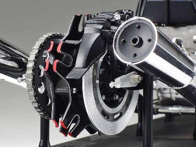 Honda CB750F Motorcycle Engine - image 5