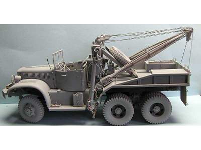 US Diamond T969 Wrecker - image 2