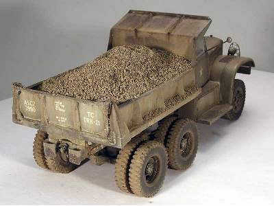 U.S. Diamond T 972 Dump Truck Hard Top Cab - image 2