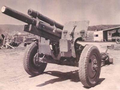 US 105mm Howitzer M2A1 (early production series) - image 9
