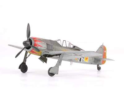 Fw 190A-5 light fighter 1/48 - image 24