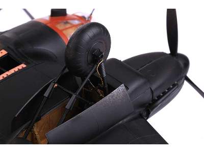 He 111H-3 undercarriage 1/48 - Icm - image 4