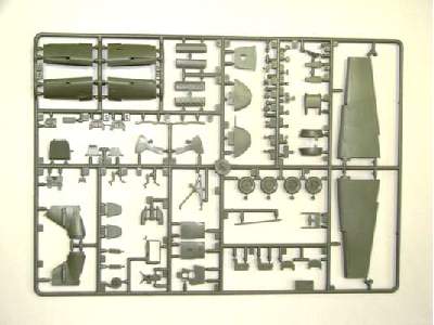 Messerschmitt Bf-109 F2 German Fighter - image 2