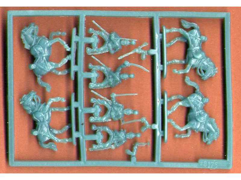 Hat Industrie – 12 Figurines Cavalerie Wurtemberg Napoléonienne – 1/72, à Monter Et Peindre