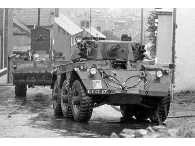FV-601 Saladin Armoured car - image 17