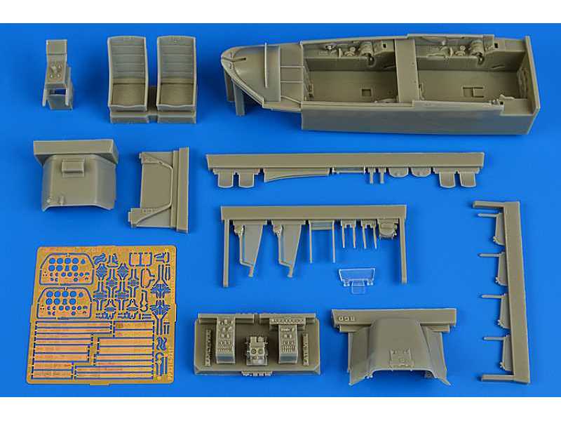 T-28B Trojan cockpit set - Kitty Hawk - image 1