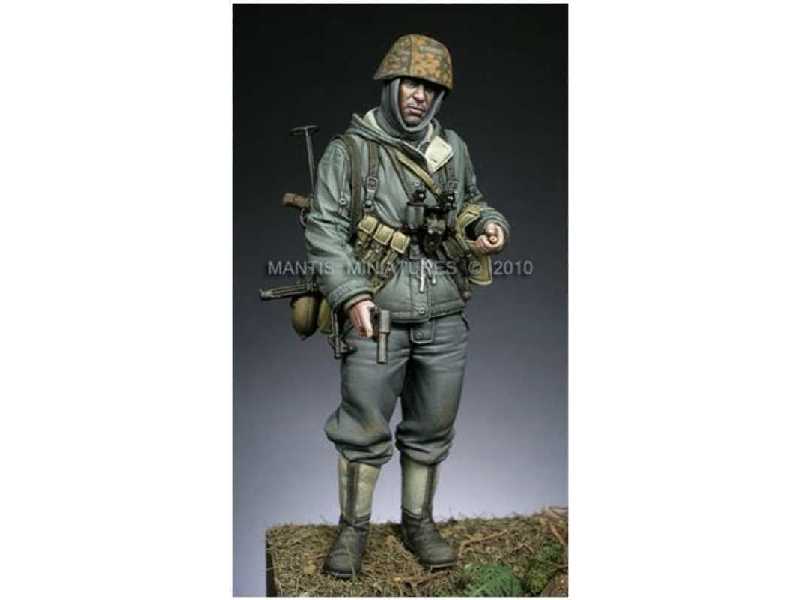 German SS Grenadier - Eastern Front - image 1