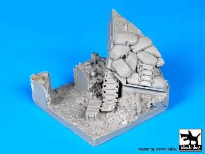 Destroyed Sherman Base - image 6