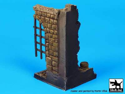 Medieval Gate Base - image 3