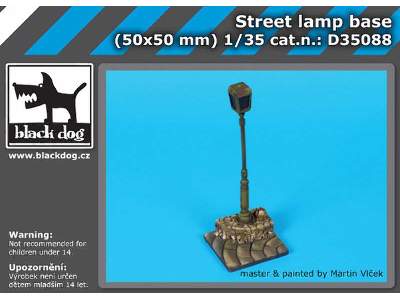 Street Lamp Base - image 1