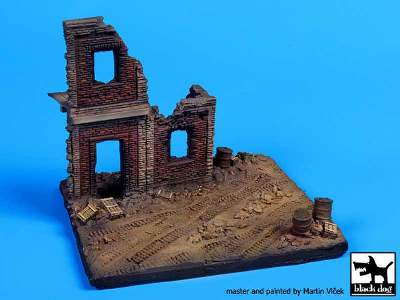 Hause Ruin Europe Base - image 1