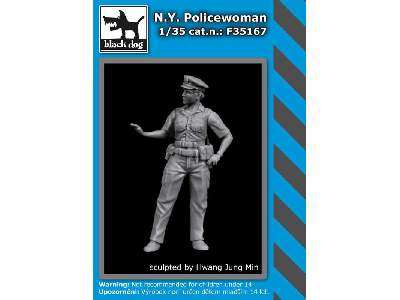 N.Y.Policewoman - image 3
