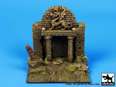 Dragon House Fantasy Base - image 3