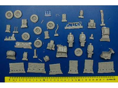 Defender Wolf Accessories Set For Hobby Boss - image 7