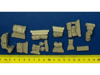 British Humber Mk Iv Accessories Set For Bronco Models - image 7