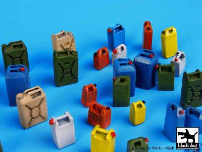 Moder Plastic Cans Accessories Set - image 2