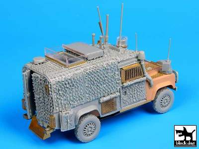 Land Rover Defender Snatch Barracuda For Hobby Boss - image 4