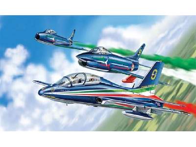 The Frecce Tricolori - 3 aircrafts - image 1