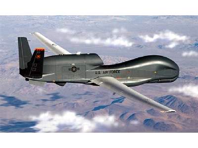 Drone RQ-4 Global Hawk - image 1