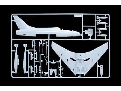 F-100 D Super Sabre - image 5